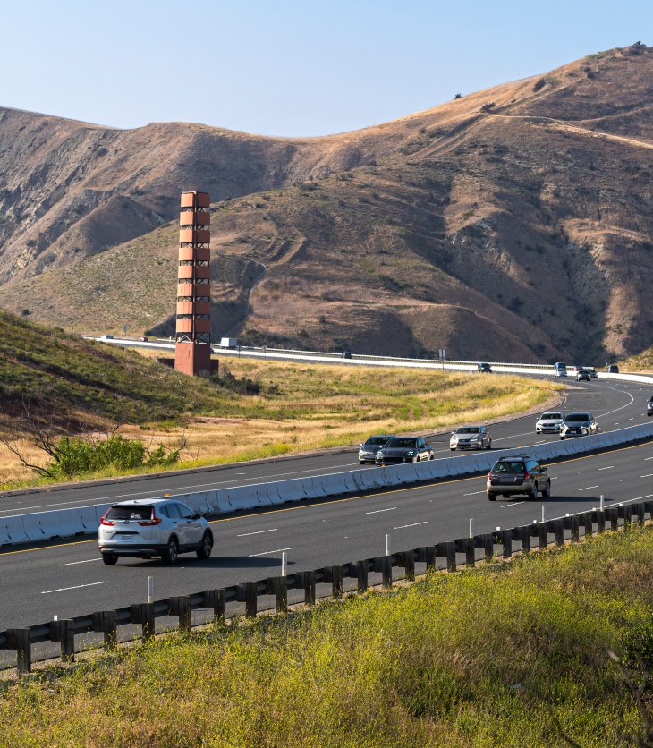 Photo of cars driving northbound on the 241 Toll Road between the 133 and 261 toll roads